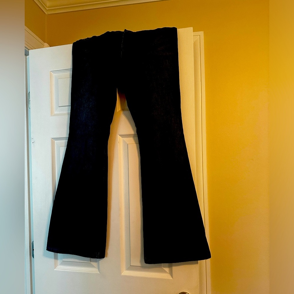 Limited jeans size 8 flare